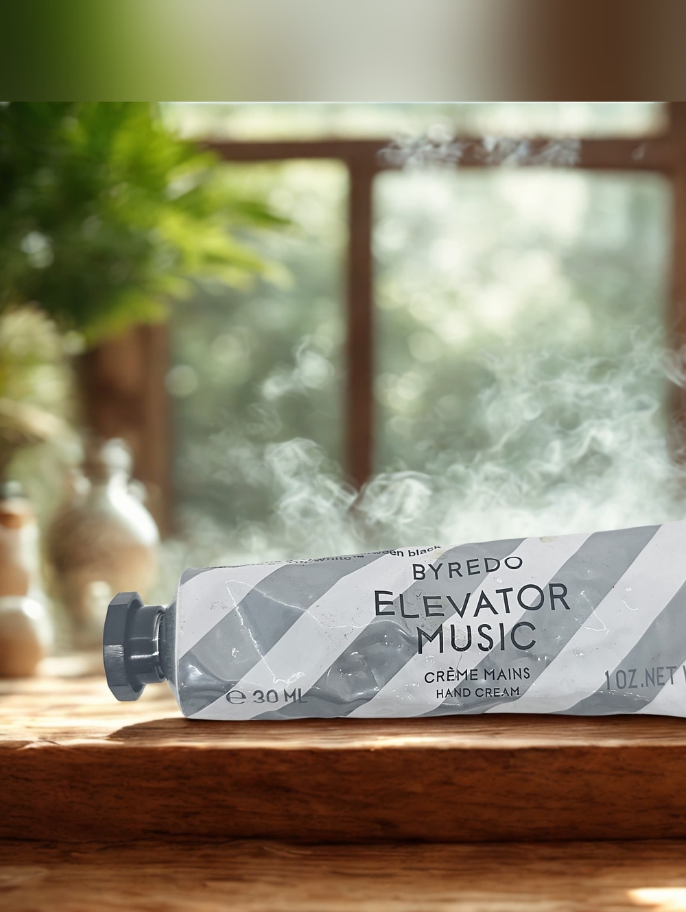 BYREDO- Elevator Music Creme Mains, Hand Cream 30ml/1oz/85% of the product Ok